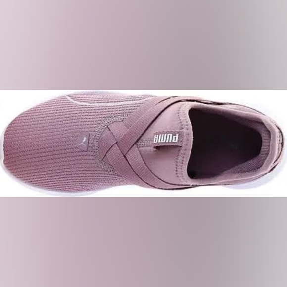 Puma slip on womens sneaker - Picture 3 of 9